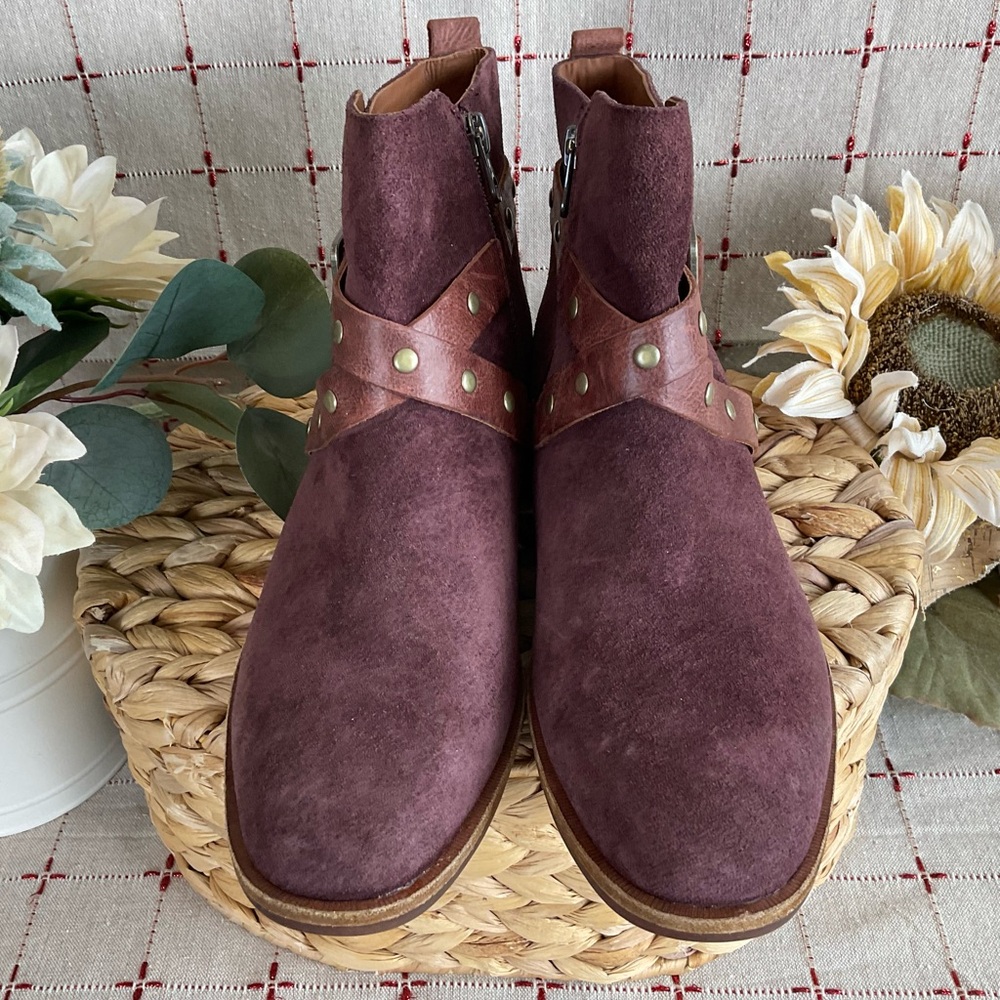 Kork-Ease “Kenai” Studded Ankle Boots Bootie Burgundy Suede Buckle Strap Sz 6.5 - Picture 2 of 7